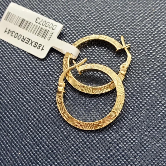 18k Solid Gold Hoop Earrings - Picture 10 of 11